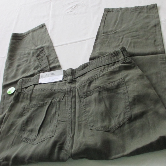 NWT - LIZ CLAIBORNE green pants - sz 6 - $44.00 - Picture 4 of 4